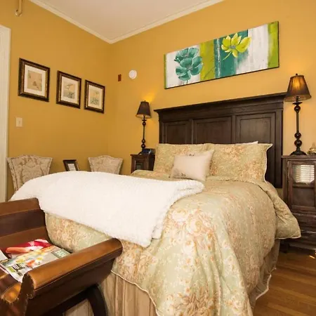Morrill Mansion Bed & Breakfast
